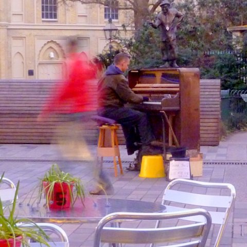 Piano player only 52kb